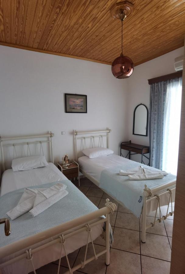 Gialos Apartment 엘라포니소스 외부 사진